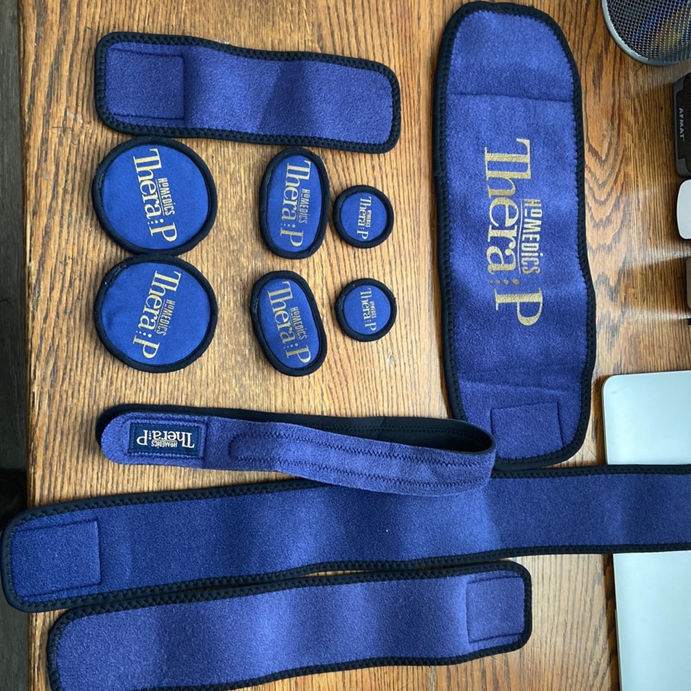 HOMEDiCs
Thera P
MAGNETIC THERAPY
Thera
NEW
REVOLUTIONA
TECHNOLOGY